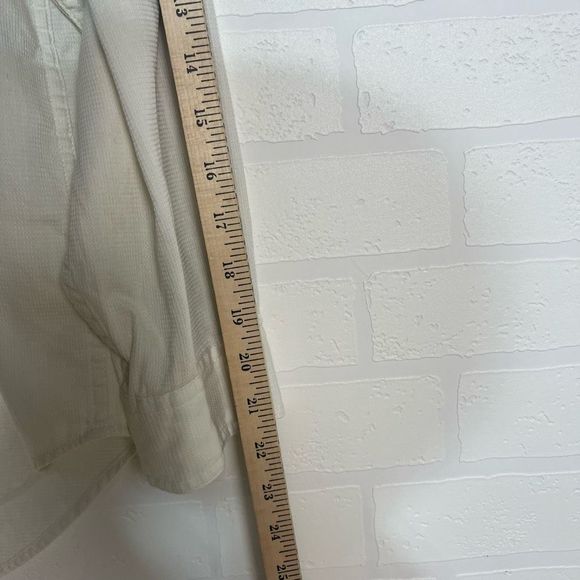 Disney Store Button Down Shirt Womens Size L Off White Pooh Embroidered - Picture 7 of 16